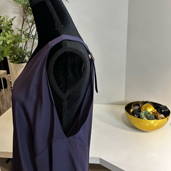 TIBI navy blue 100% silk cold shoulder blouse with adjustable shoulder straps - Picture 2 of 8